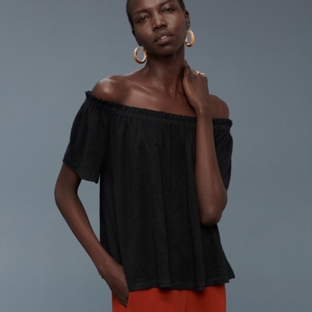Aritzia Wilfred Sartre Black Off Shoulder Tee